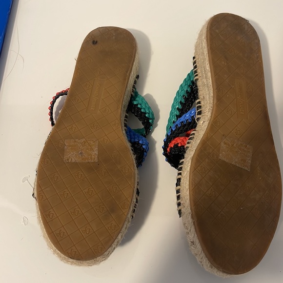 Size 71/2 - Picture 2 of 4